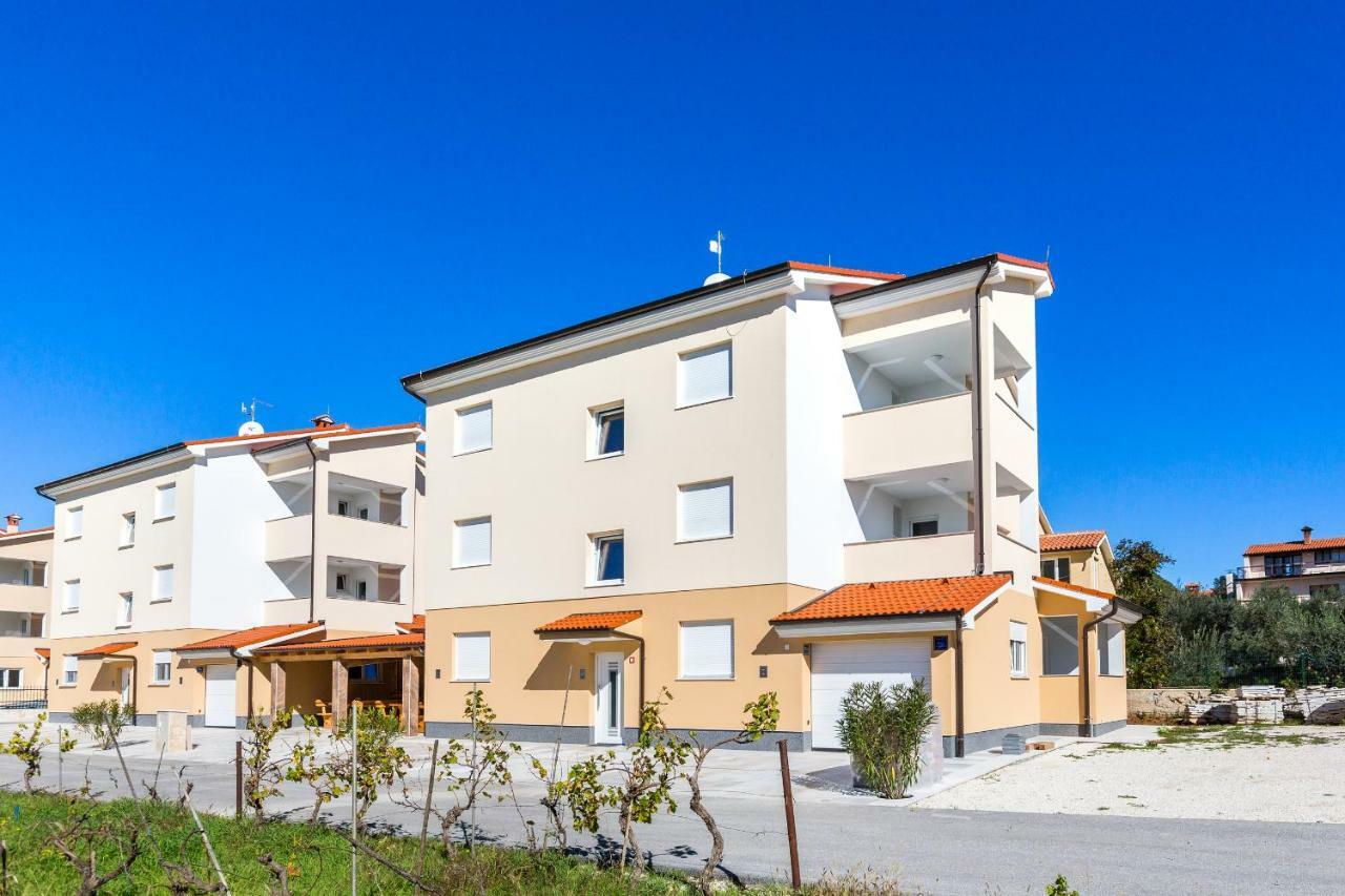Hotel Dragan K3 Medolino Esterno foto