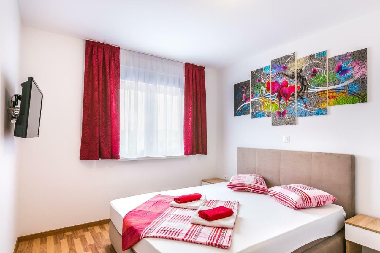 Hotel Dragan K3 Medolino Esterno foto
