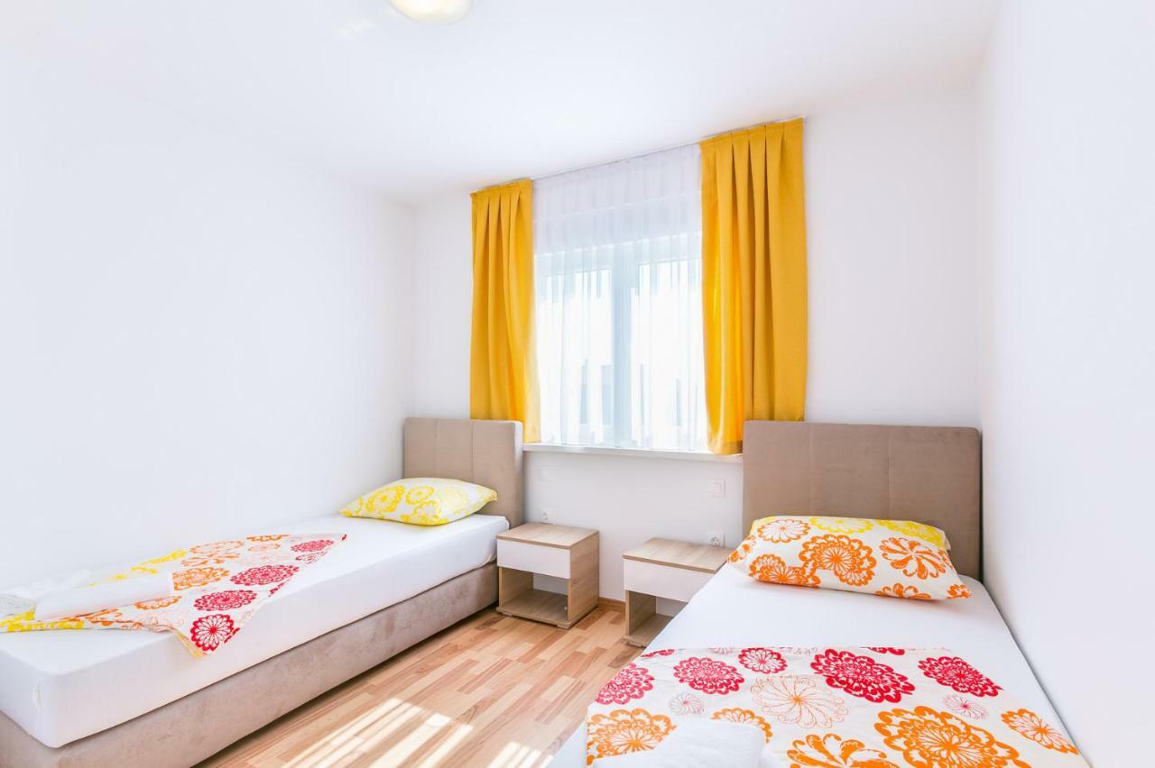 Hotel Dragan K3 Medolino Esterno foto